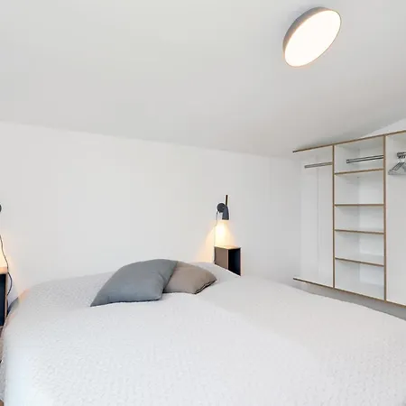 5 Bedroom Cozy In Lembruch-duemmer