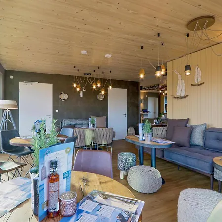 Holiday home 5 Bedroom Cozy In Lembruch-duemmer *